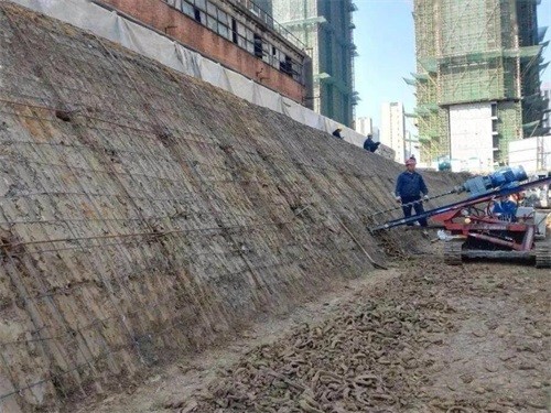港口建筑边坡支护